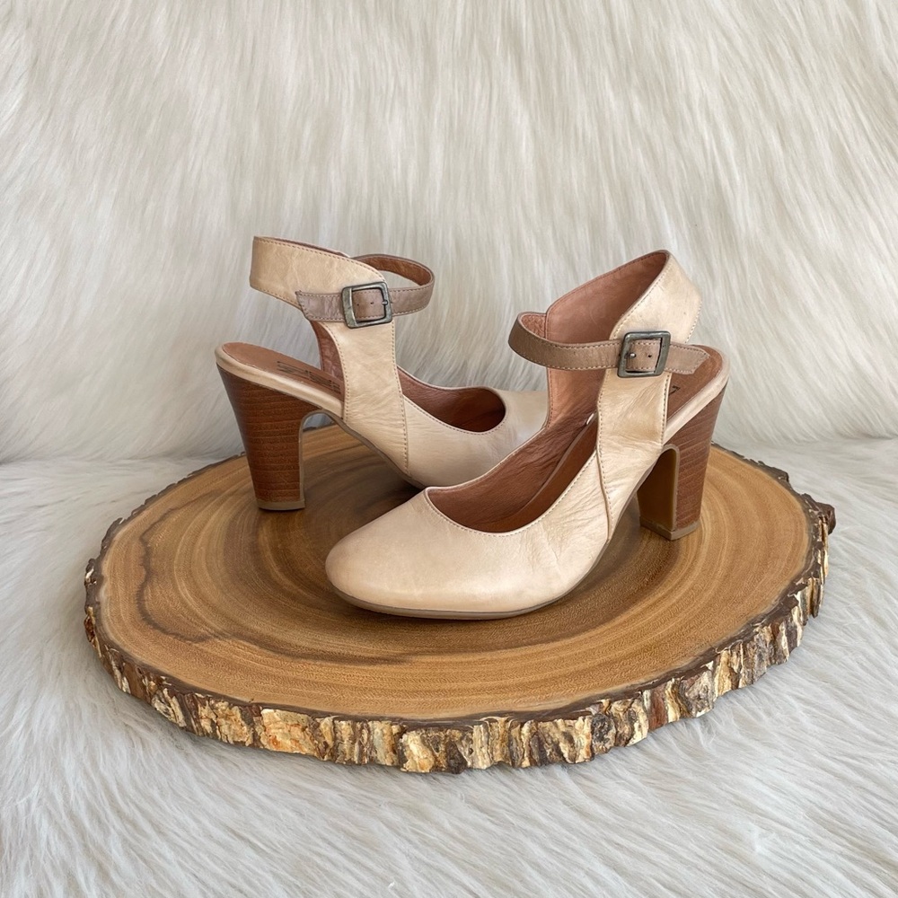 LIKE NEW Miz Mooz Janna leather heels - Picture 3 of 9